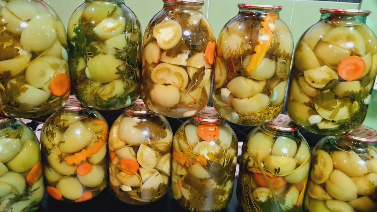 Roșii  Gogonele( verzi ) Marinate Pentru iarna. O bunătate. Se combina cu orce tip de mincare.