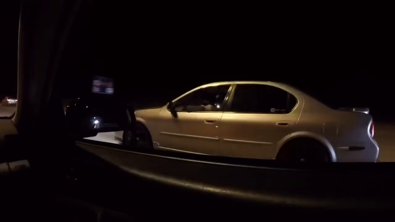 2003 Nissan Maxima vs G35 Rev up