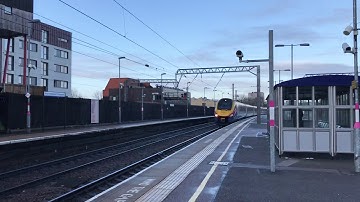 EMR 222 passes West Hampstead thameslink with horn