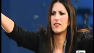 Laura Pausini per i 30 anni di Radio Italia in Piazza Duomo a Milano (14-05-2012)