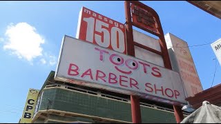 Getting a haircut at TOOTS BARBER SHOP in Digos City, Davao del Sur Philippines! FILIPINO BARBERS!