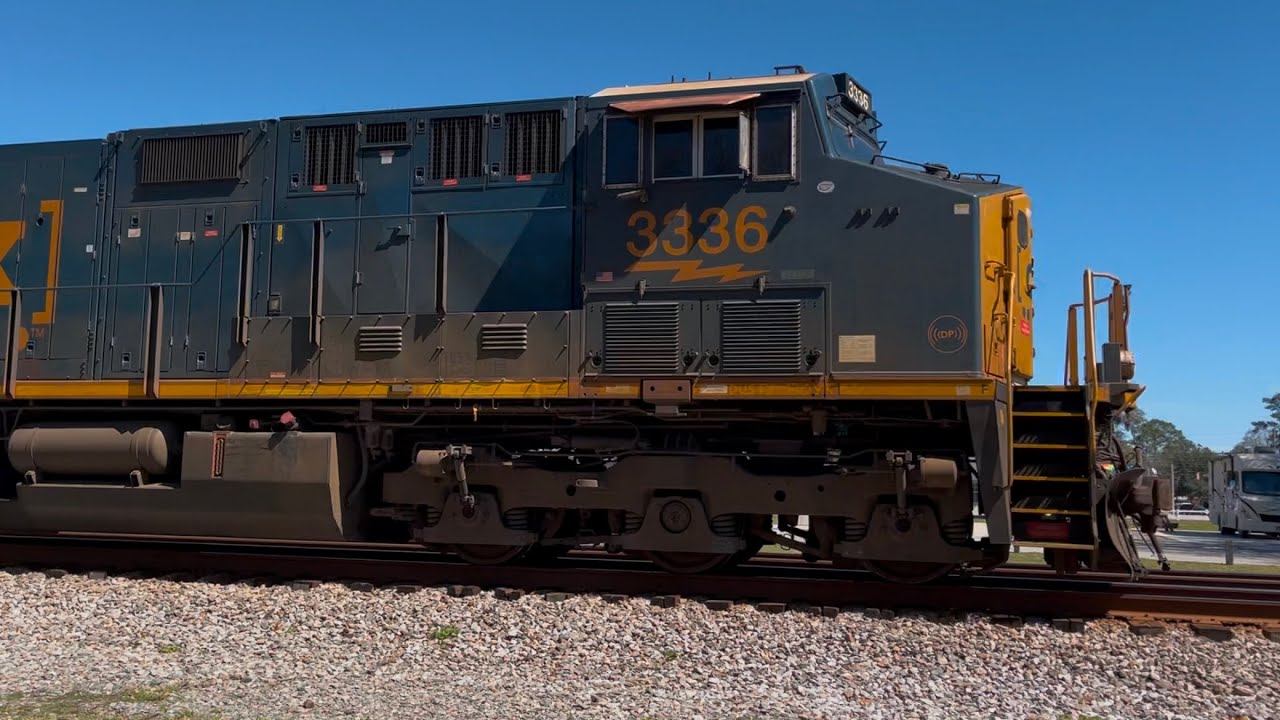 CSX 3336 Leads Long CSX L795-07 SB Local Train Thru Folkston GA - YouTube