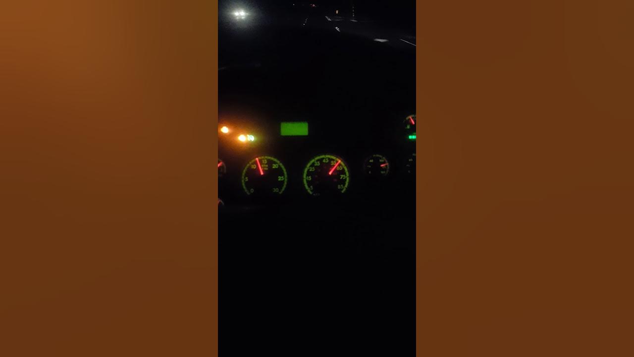 2011 freightliner cascadia blinking DEF light two check engine light on