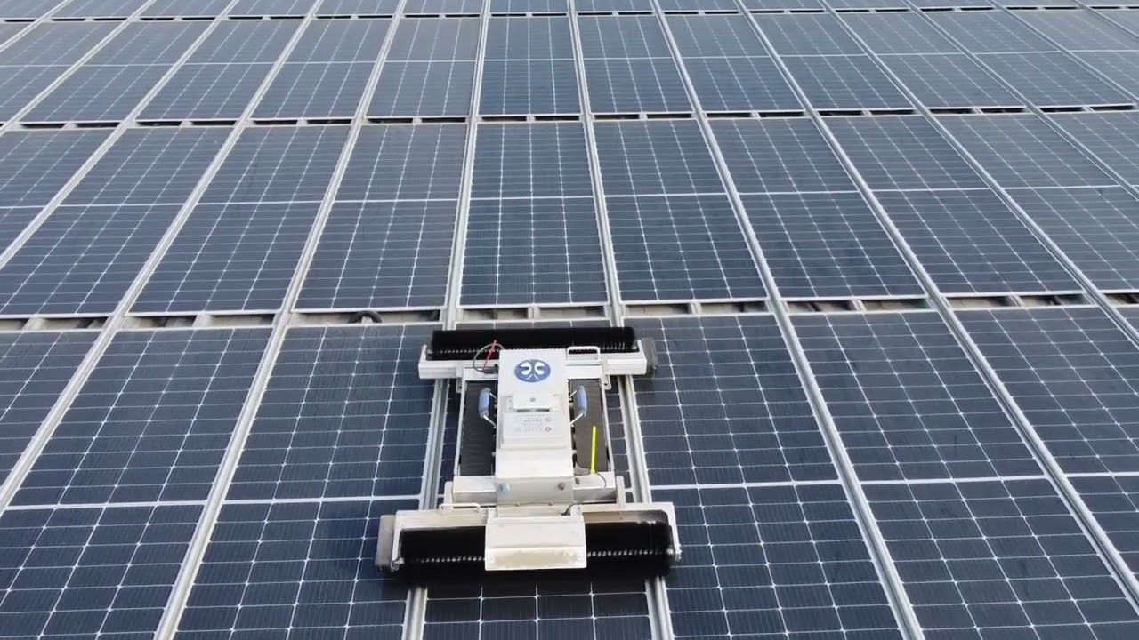 solar panel clean robot-Kwunphi PhiCleaner.