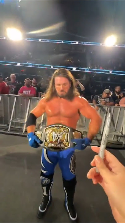AJ STYLES WITH SPINNER WWE TITLE BELT MEETING FANS AT WWE SMACKDOWN LIVE! #ajstyles #wwe