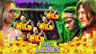 🎰 SLOT LADIES Score Non-Stop FREE GAMES On 🧟 The Walking Dead!!! 🧟 screenshot 1