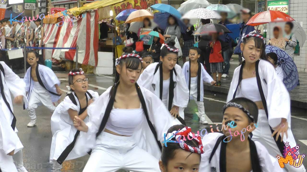 Круто и мило танцуй, даже когда промок насквозь