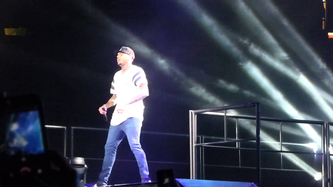 STRIP -CHRIS BROWN 6 of 24 BETWEEN THE SHEETS 2.21.15