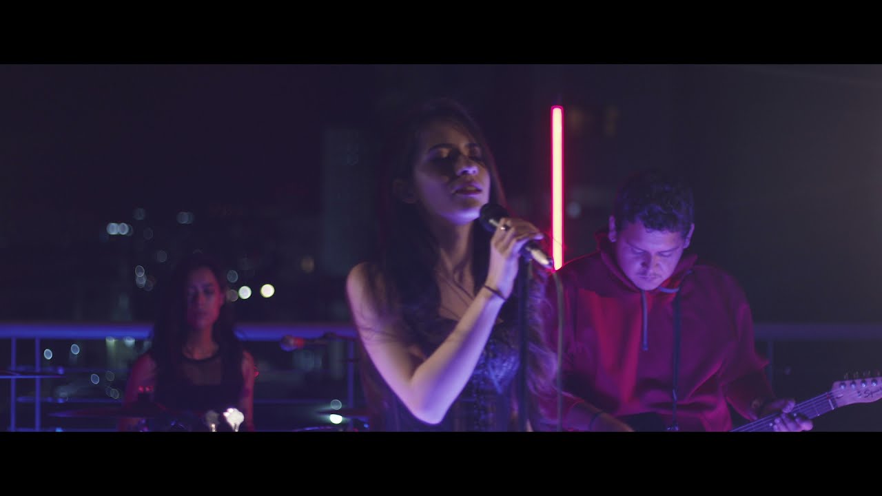 Moorelo - Abril (Video Oficial)