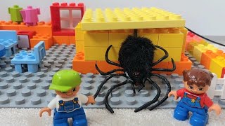 Deti A Pavúk. Children And Spider Lego Duplo