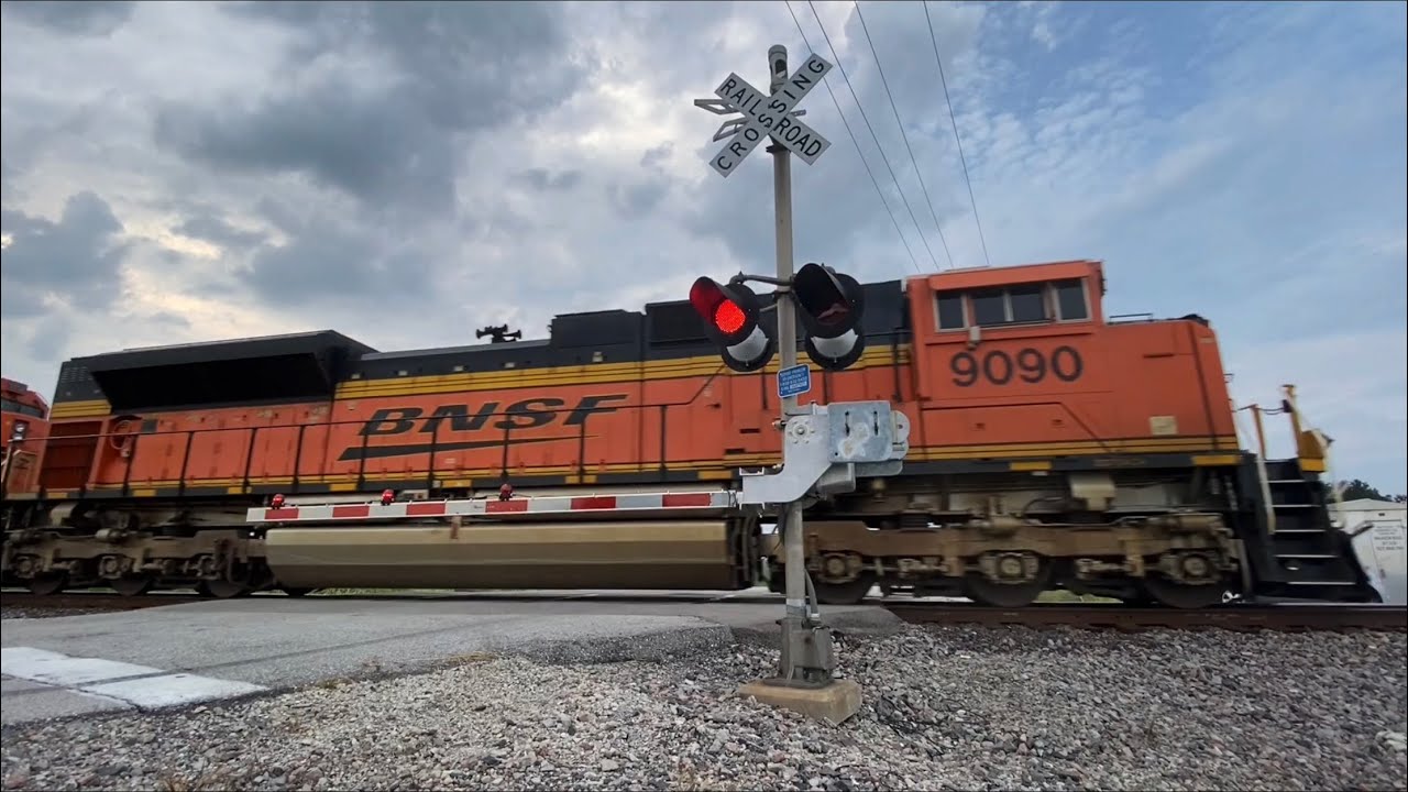 BNSF Coal Train - Washeon Road Railroad Crossing, Kampville, MO