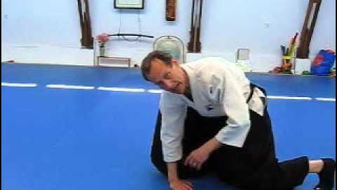 Aikido Forward Shoulder Roll Instruction