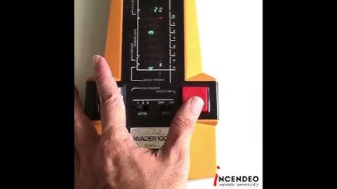 Retro Gakken Japan Galaxy Invader 1000 Handheld Game Console (1982)