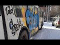 Граффитисты забомбили автобус и троллейбус