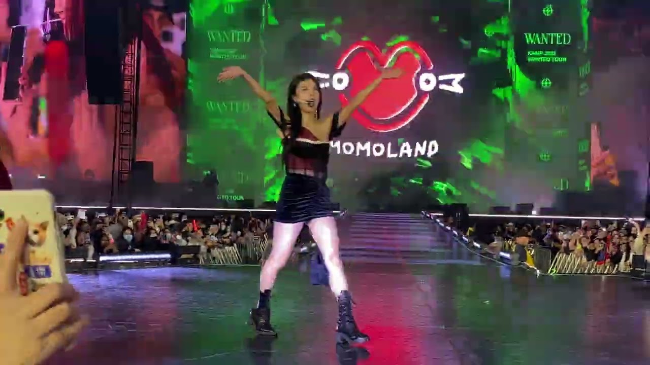 MOMOLAND ‘Wonderful love’ KAMP 2022 in Pasadena Rose Bowl (Day1)