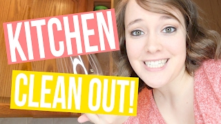 KITCHEN CLEANOUT! | Lets Get Minimal Ep. 1