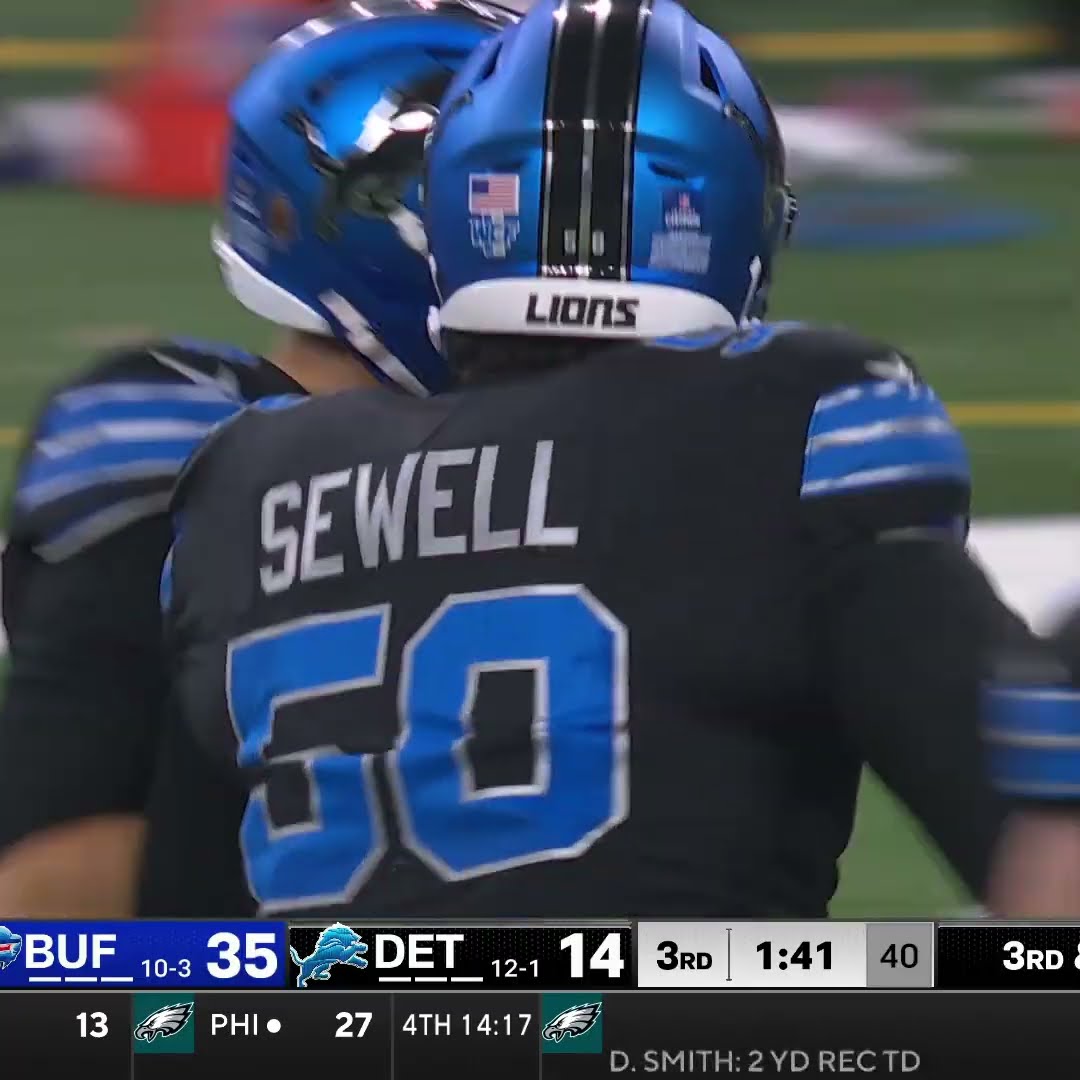 Amon-Ra St. Brown with a 66-yard touchdown catch from Jared Goff vs. Buffalo Bills