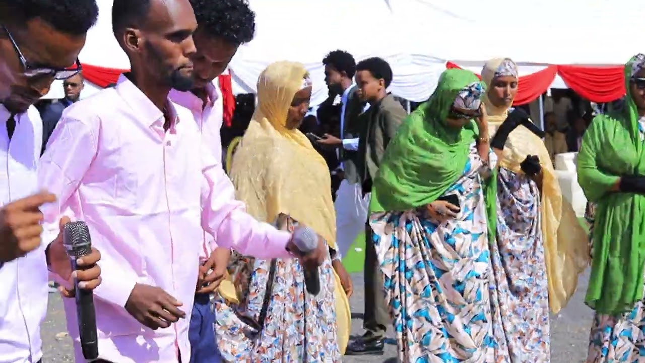 Hees cusub Quraysh-band Heestii MMFiiq