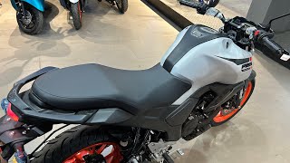 All New 2024 Yamaha FZS Version 4.0 Detailed Review | On Road price New Changes Features Colour