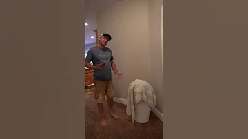 Kade Sings Mahna Mahna Shorts 
