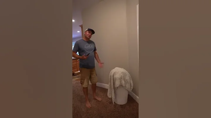 Kade Sings Mahna Mahna #shorts
