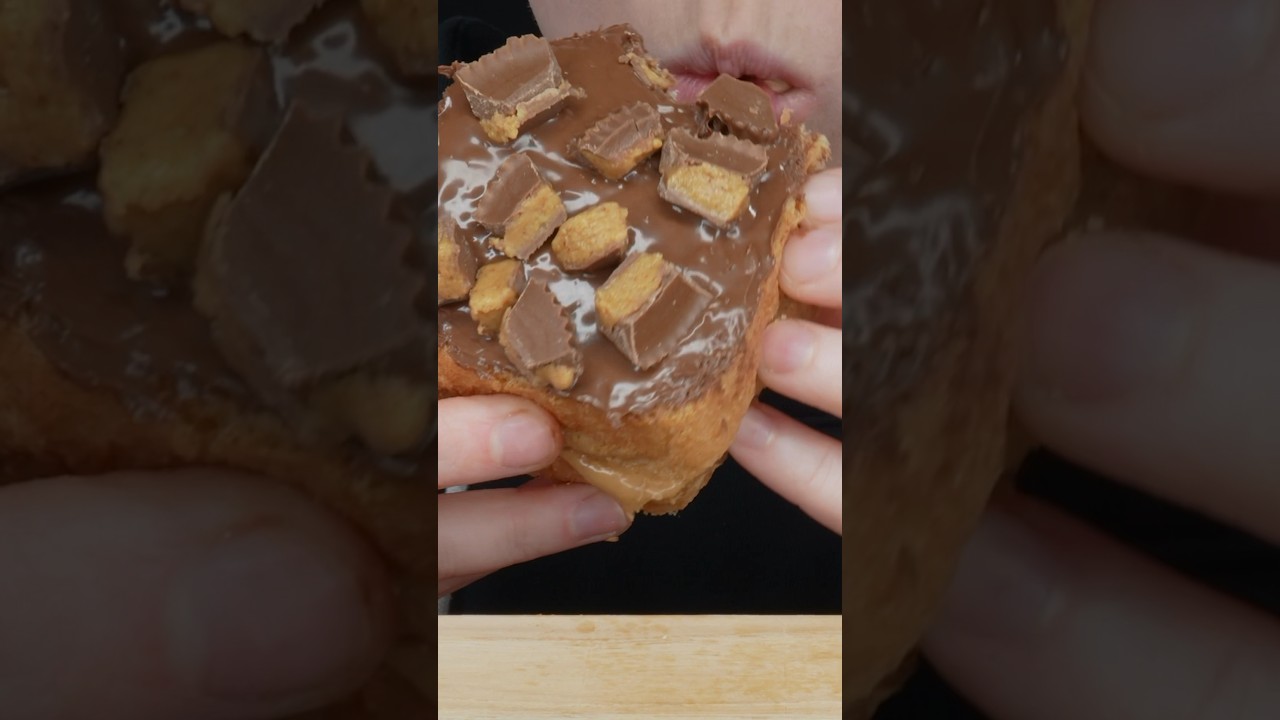 Nutella Peanut Butter Cookie Sandwich 😋 