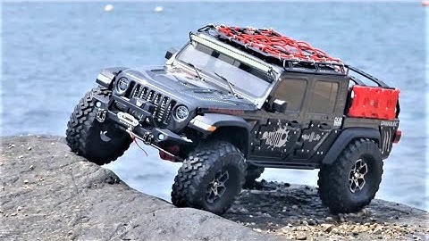 Axial SCX10 III Jeep JT Gladiator Rocks On The Seashore 지프 글래디에이터