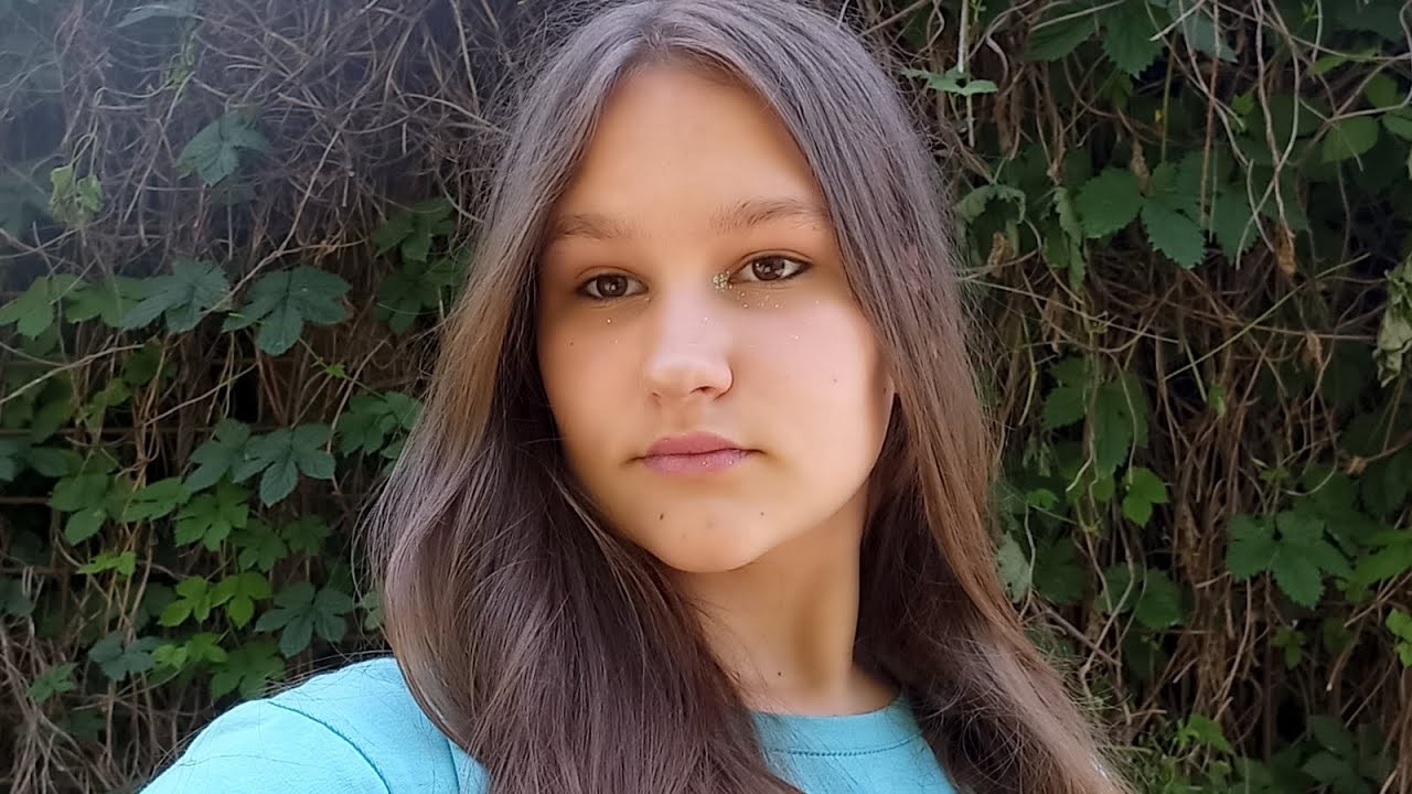 гуляю с сестрой в парке// утопила телефон//поранила колено//20-21.05.23 ...