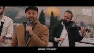WAY MAKER in Hebrew, Arabic & English Worship by Jews & Arabs