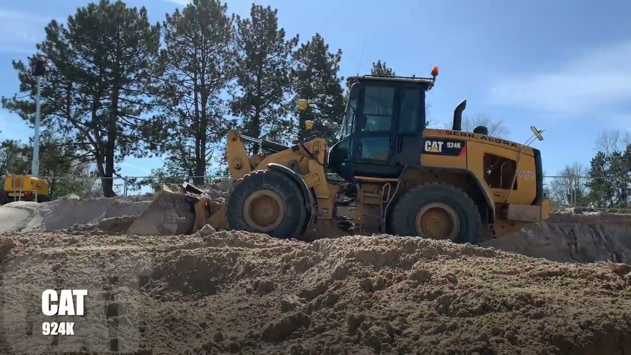 Caterpillar 924K. Combinatie Herepoort Julianaplein in Groningen met Gebr. Algra en Entjes b.v.