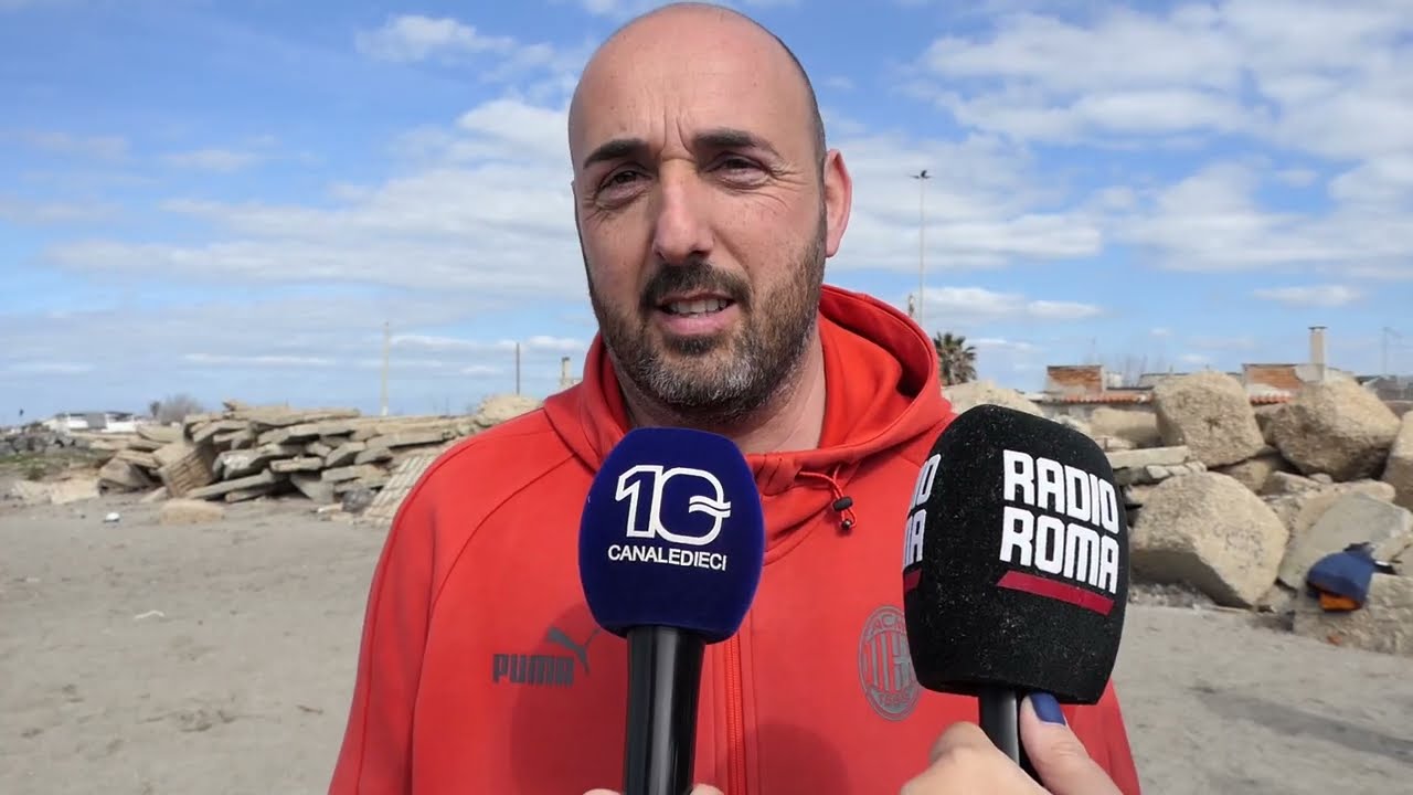 Calcio Ostia: due porte nuove per i bambini dell'Idroscalo - Canale 10