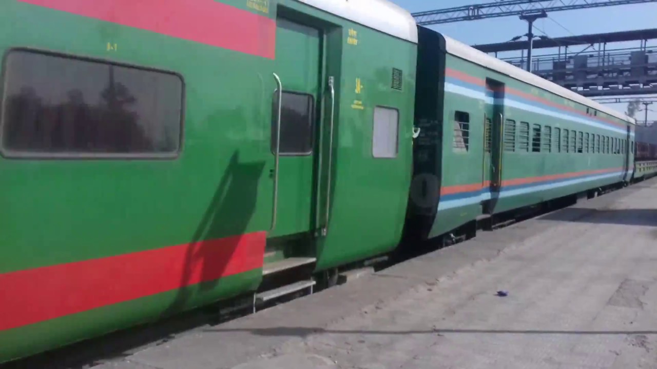 Pathankot Train Indian Military Train Ariving In Pathankot - YouTube