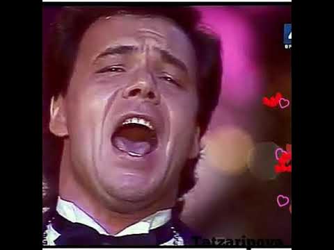 Странная женщина михаил муромов текст. Михаил муромов странная. Михаил муромов ирэн. Песня муромова странная женщина слушать. Михаил муромов женщины.