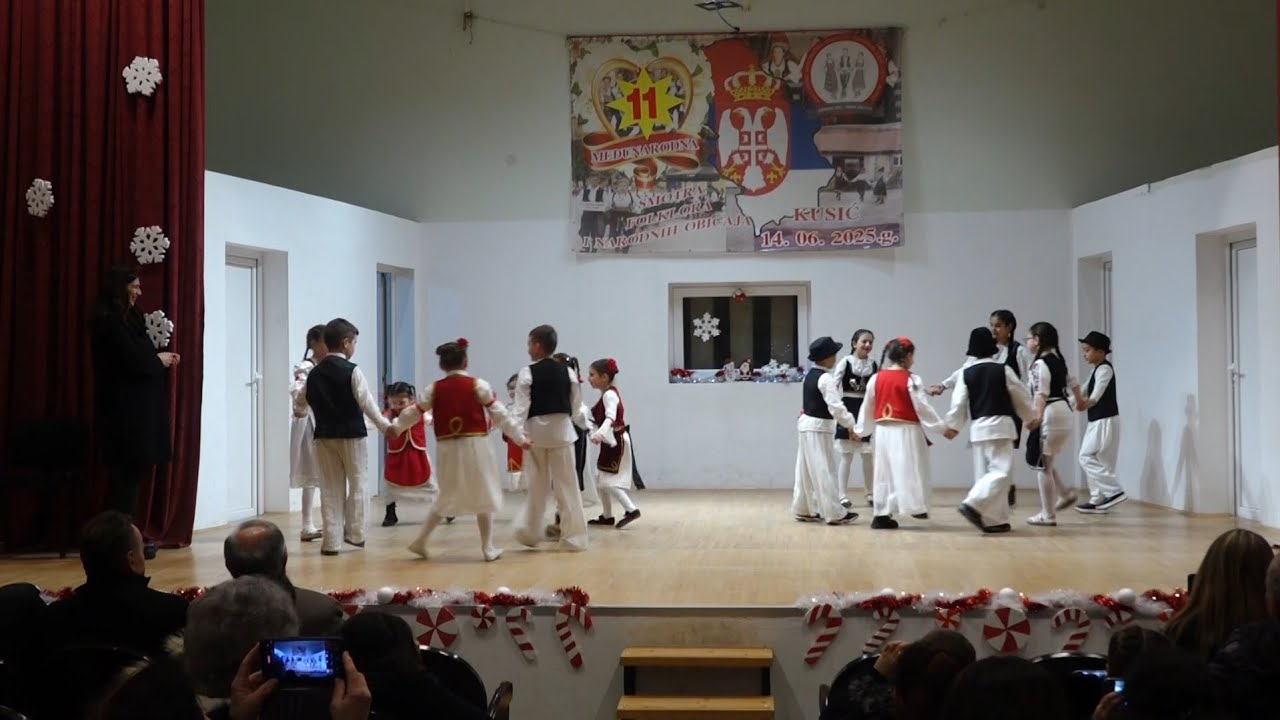 Novogodišnja folklorna čarolija KUD 