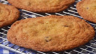 Crispy Chocolate Chip Cookies Recipe Demonstration - Joyofbaking.com