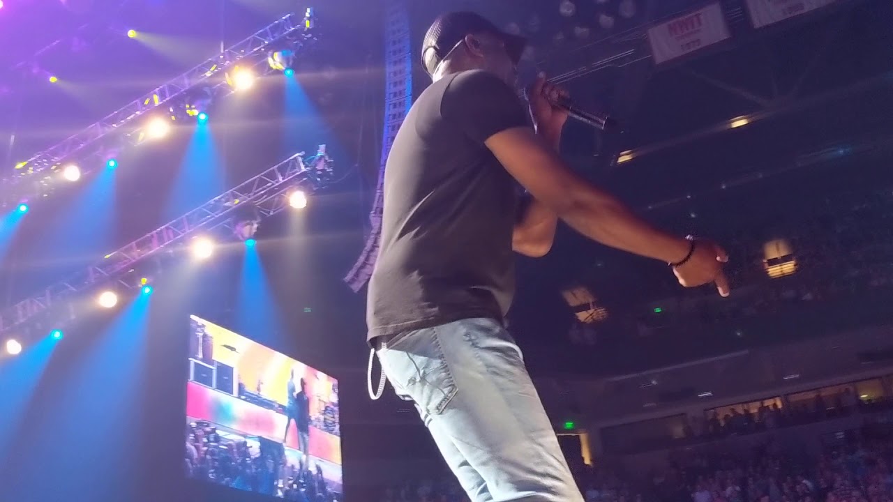 Hootie and the Blowfish performing Led Zeppelin's Hey Hey What Can I Do (live)