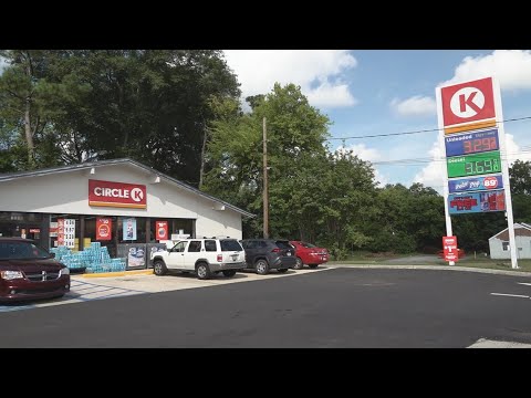 Circle K store clerk speaks after armed robbery - YouTube