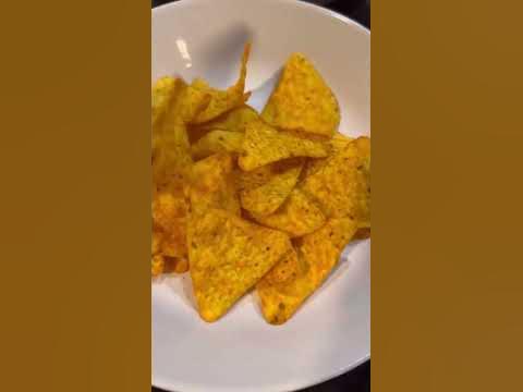 Готовим вкусный снек к фильму #nachos #shorts #начос #снеки - YouTube