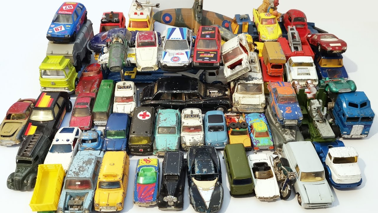 Весна 2025 года. Покупка старых литых моделей и деталей на блошиных рынках в Кракове.