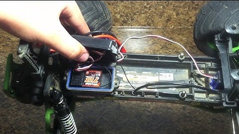 The RC Genius | How To Link A Traxxas Transmitter To A Traxxas Reciever