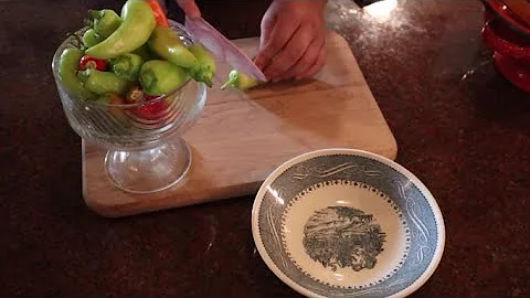 How to freeze banana peppers? (2023)