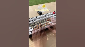 Clack vs Thock #soundtest #mechanicalkeyboard #asmr #shorts