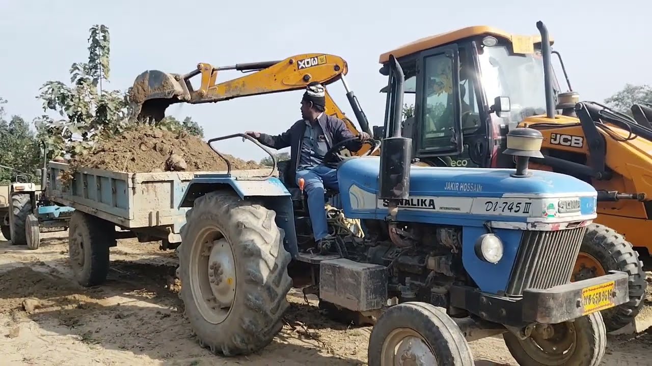 JCB 3dx Xpert Machine Loading Mud Tractor's | Mahindra Tractor And New Holland Tractor Trolley