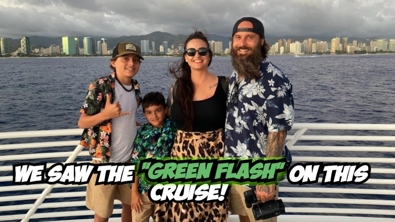 Hawaiian Sunset Cruise Along Waikiki Beach And We Got To See The Green Flash!