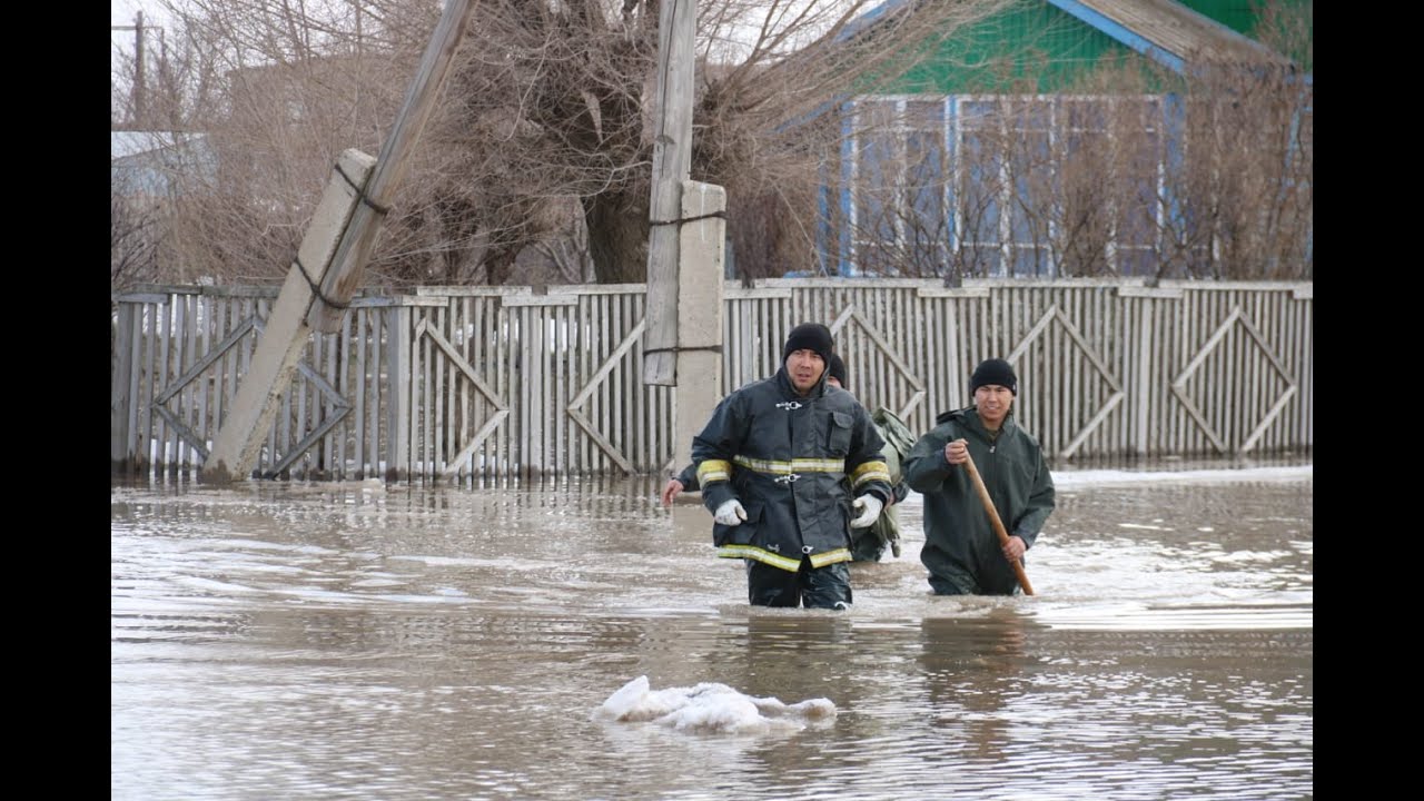 Столица Казахстана под угрозой паводка. Населенные пункты вблизи Астаны подтоплены уже третьи сутки