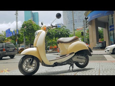 Honda Crea Scoopy 50cc - Walkaround - YouTube