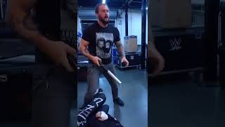 Sami Zayn can’t escape Karrion Kross 😳 #WWERaw