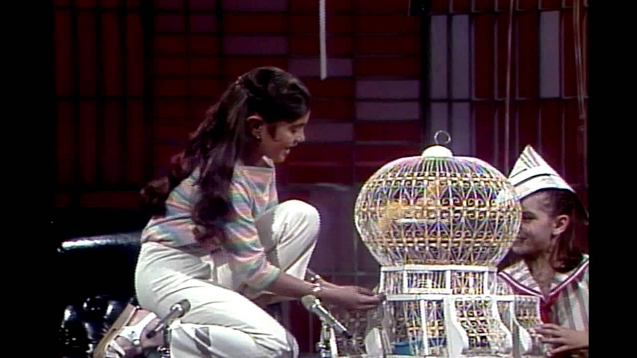 Sara Eugenia - Si Yo Fuera Presidente - Juguemos A Cantar (1982)