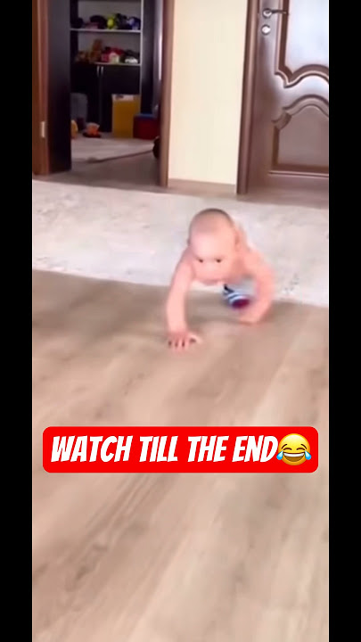 Bayi merangkak yang menakutkan🤷🏻‍♀️😂#celana pendek
