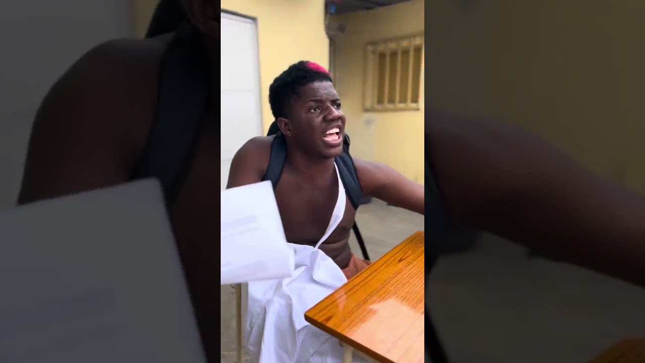 Professor e alunos lutam durante a entrega de provas, por causa de uma colega que levou notas altas 